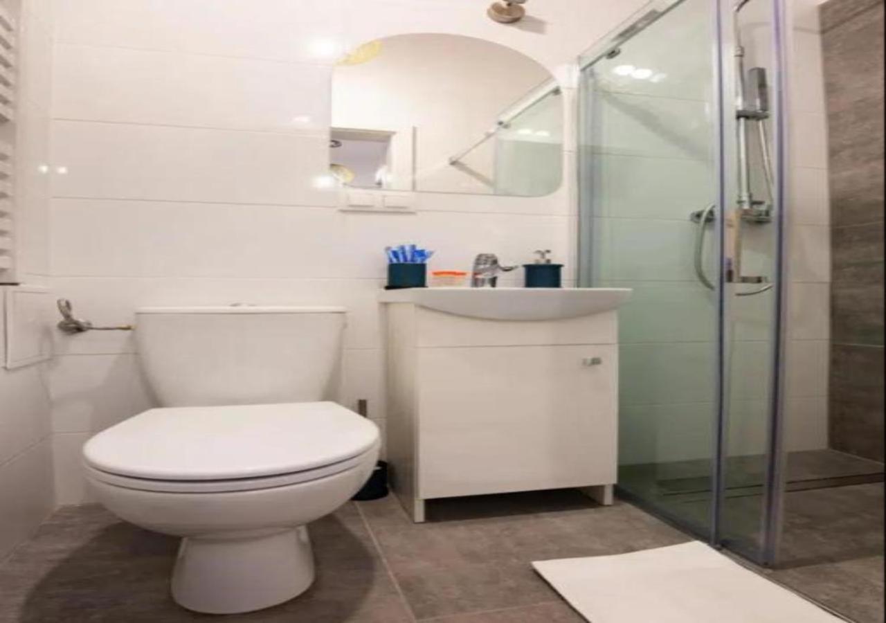 Spacious City Center Family Apartments Krakow Ngoại thất bức ảnh